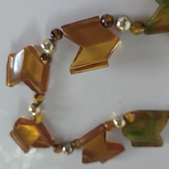 1930s Art Deco Amber Bakelite Trapezoids Necklace - Picture 6 of 10